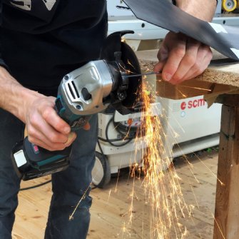 Ski-Stahlkanten ablängen © skiwerk