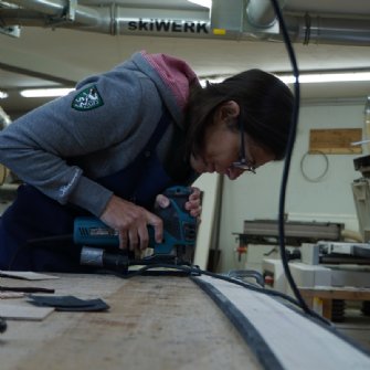 Hier werden die Tip-Spacer ausgeschnitten.